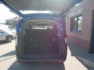 Ford Tourneo Courier  picture 16