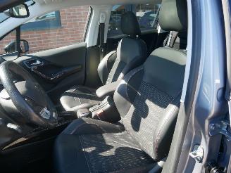 Peugeot 2008 GT ALLURE PANORAMADAK picture 12