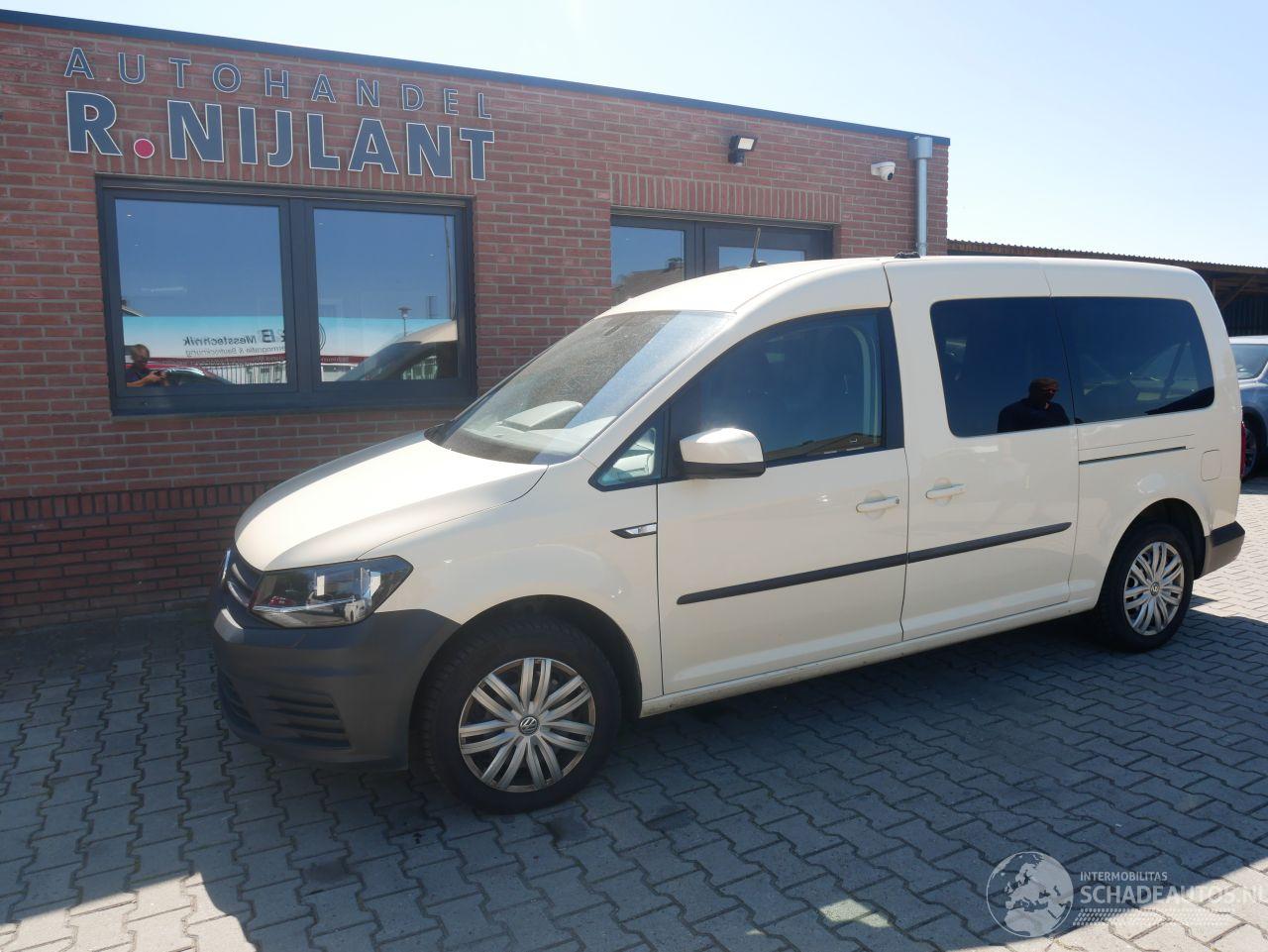 Volkswagen Caddy maxi ROLSTOEL TRANSPORTKOPPLING RATELT BIJ WEGRIJDEN.