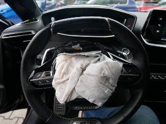 Peugeot 208 GT PANORAMADAK HALF LEER ACC APPLE CARPLAY picture 16