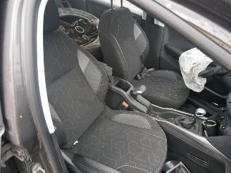 Peugeot 2008 GEEN PAPIEREN.ALLEEN VOOR ONDERDELEN. picture 8