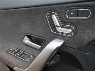 Mercedes A-klasse A 250 AMG PANORAMADAK LED ALCANTARA BURMESTER picture 13