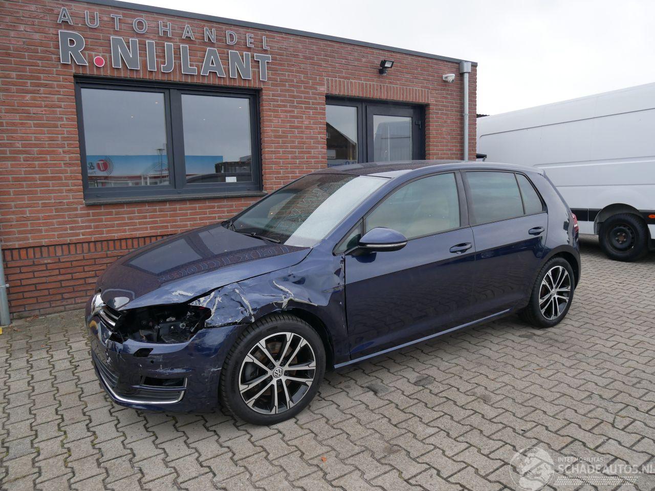 Volkswagen Golf HIGHLINE BMT LEER XENON