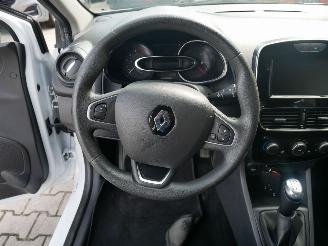 Renault Clio  picture 12