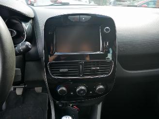 Renault Clio  picture 11