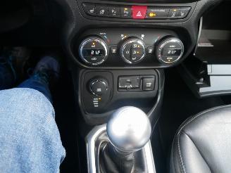 Jeep Renegade LIMITED ADVENTURE EDITION AWD LEER LED picture 15