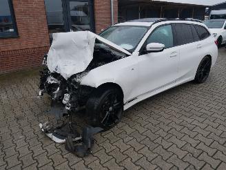 BMW 3-serie 330i TOURING XDRIVE M-SPORT SCHUIFDAK LEER LED picture 5