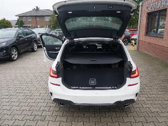 BMW 3-serie 330i TOURING XDRIVE M-SPORT SCHUIFDAK LEER LED picture 20