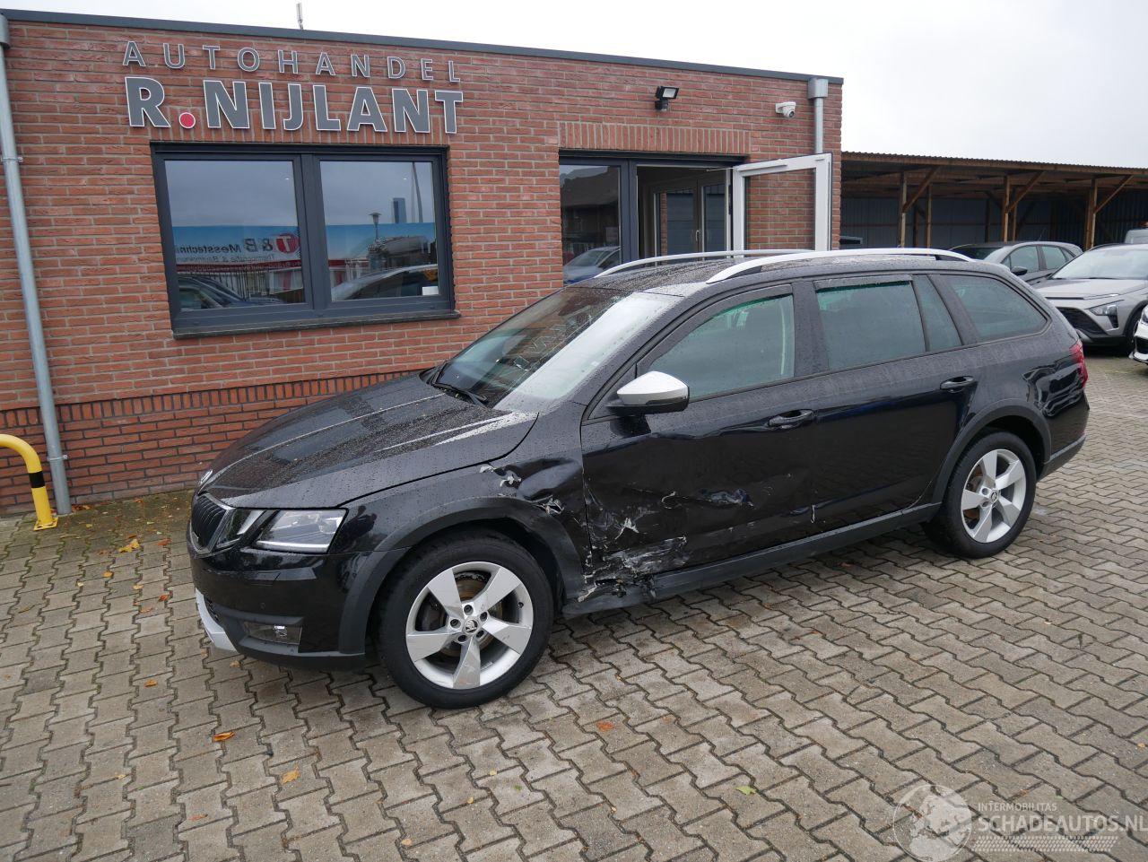 Skoda Octavia scout 4x4 LED DSG