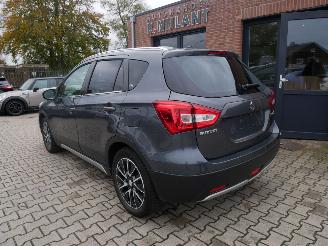 Suzuki SX4 CROSS LEER LED PANORAMADAK picture 4
