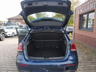 Mercedes A-klasse A 200 D AMG LINE ALCANTARA picture 17
