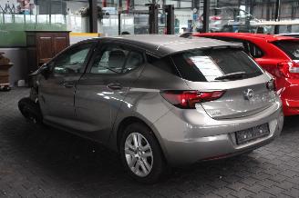 krockskadad bil auto Opel Astra  2017/1