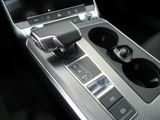 Audi A6 avant 40TDI-mHybrid S-tronic Aut. Sport  17.200km!!  Climatronic Navi 360Cam StoelVerwarming Led .... picture 17