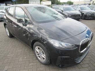 Vaurioauto  passenger cars BMW 2-serie 225E X-Drive Aut.PluginHybrid Climat Navi....... 2023/8