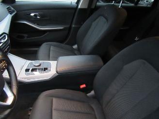 BMW 3-serie 320E Touring Aut.PluginHybrid WideScreen Cockpit Navi CruiseControl Pdc ..... picture 19