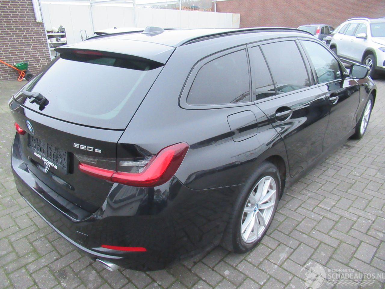 BMW 3-serie 320E Touring Aut.PluginHybrid WideScreen Cockpit Navi CruiseControl Pdc .....