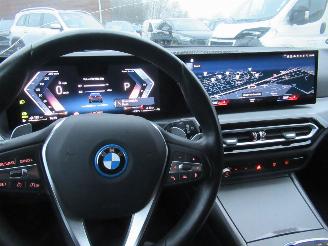 BMW 3-serie 320E Touring Aut.PluginHybrid WideScreen Cockpit Navi CruiseControl Pdc ..... picture 17