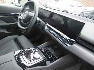 BMW i5 i5 E-Drive40 Touring  Leer Navi Camera Led StoelVerwarming... picture 14