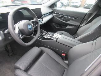 BMW i5 i5 E-Drive40 AUT. Touring  Navi Leer Camera Led StoelVerwarming..... picture 17