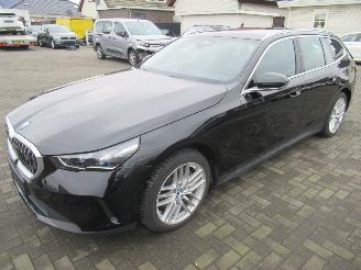 BMW i5 i5 E-Drive40 Touring  Leer Navi Camera Led StoelVerwarming... picture 10