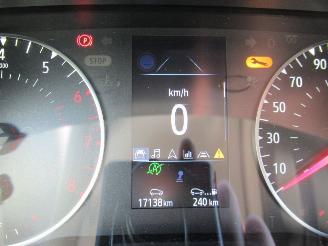 Renault Captur  picture 14