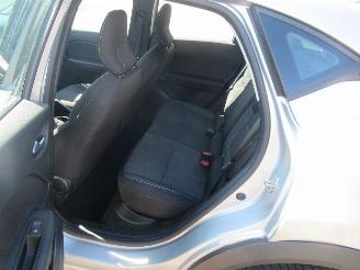 Renault Captur  picture 11