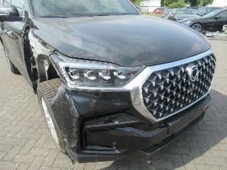 Ssang yong Rexton 2.2D 220 4WD Aut. SAPPHIRE Climatronic Leer Navi Camera E-Stoelen StoelVerwarming...... picture 7