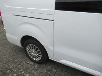 Toyota ProAce Verso 2.0D DubbelCab 2xSchuifdeur 6-Zits Airco Navi Camera StoelVerwarming CruiseControl....... picture 3