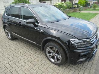 Volkswagen Tiguan 1.5TSI 150pk DSG-Aut. R-LINE Climatronic Leer Navi Panorama-D Camera ..... picture 2