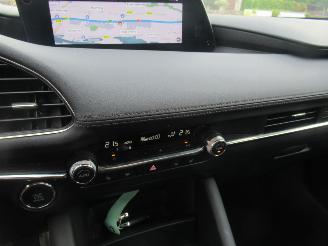 Mazda 3 2.0 e-Skyactiv-X 186pk M-Hybrid Climatronic Leer Navi SchuifDak Bose-Sound Headup-Display StoelVerwarming E.Memory Stoel picture 16
