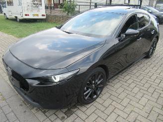 Mazda 3 2.0 e-Skyactiv-X 186pk M-Hybrid Climatronic Leer Navi SchuifDak Bose-Sound Headup-Display StoelVerwarming E.Memory Stoel picture 2