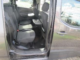 Peugeot Rifter 1.5D 100 ALLURE 5-Zits Airco Navi CruiseControl Pdc.... picture 19