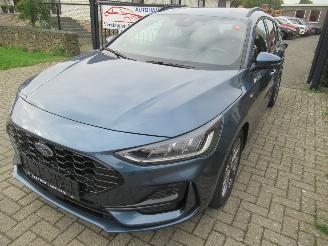 damaged passenger cars Ford Focus 1.0Ecoboost 155pk AUT. M-Hybrid  ST-LINE X Climat Navi Camera Stoel/StuurVerwarming..... 2024/12