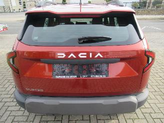 Damaged car Dacia Duster ECO-G Benzine-LPG gas 37.000km  Airco Navi Camera CruiseControl..... 2024/11