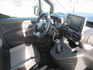 Citroën Berlingo 1.5BlueHdi 100 5-Zits  Airco  Navi  CruiseControl  2xSchuifdeur 20.200KM!! picture 12