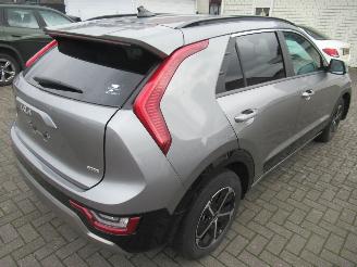 Unfallwagen Kia Niro 1.6 Plug-in-Hybrid Aut 25.300km!! Climatronic HalfLeer Navi Camera Keyless-Go StoelStuur Verwarming.... 2024/5