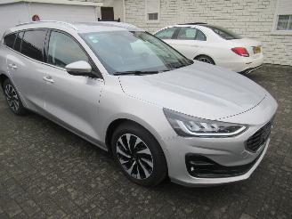 Schadeauto Ford Focus 1.5D EcoBlue AUT. TiTanium  Climat Navi Camera StoelVerwarming...... 2024/9