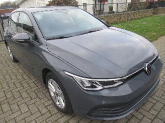 Vaurioauto  passenger cars Volkswagen Golf TSI 110pk 38.498km!! Climatronic Navi Camera Stoel/Stuur Verwarming..... 2021/2