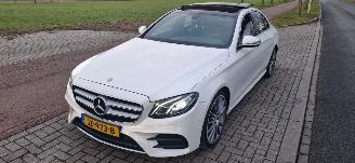 Unfallwagen Mercedes E-klasse E200 Aut. AMG-LINE  AmbientLight  HalfLeer Navi Pano/SchuifDak StoelVerwarming NL-AUTO Schadevrij 2016/7
