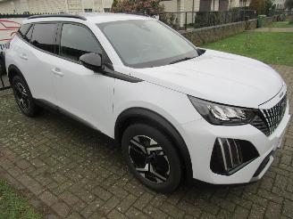 damaged passenger cars Peugeot 2008 Hybrid Aut. ALLURE  VirtualCockpit HalfLeer Navi Keyless-Go Led..... 2025/3