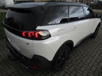 damaged passenger cars Peugeot 5008 PureTech 130 AUT.   GT    HalfLeer Navi Camera Panorama/SchuifDak..... 2022/3