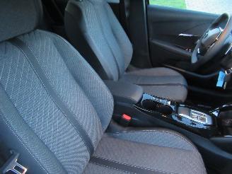 Peugeot 208 1.2 Hybrid AUT. Allure  16.000km!! VirtualCockpit Climatronic HalfLeer Navi Camera ....... picture 16