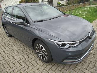 Schadeauto Volkswagen Golf 1.5 Plugin-Hybrid Aut.Climat Leer Navi Camera ....... 2023/10