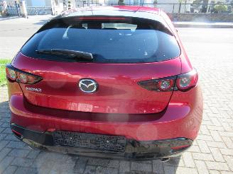 krockskadad bil auto Mazda 3 2.0 Skyactiv-G AUT. MildHybrid  Climatronic Navi Camera Headup-Display StoelVerwarming 2022/1