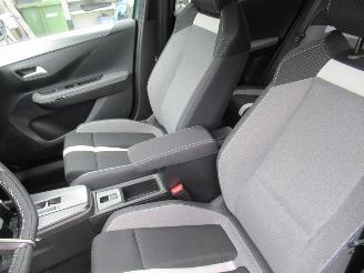 Opel Frontera 1.2T 136 eDTC Aut. 18980km!!  MildHybrid Climat Navi Camera Stoel/Stuur-Verwarming ...... picture 23