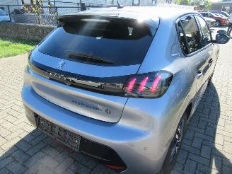 Peugeot 208 1.5 BlueHdi 100 Allure  Climatronic Navi Camera CruiseControl..... picture 4