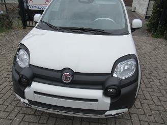 Fiat Panda PANDINA (cross) 1.0 Hybrid  Airco CruiseControl Line Assist Parktronic Navi-Android of Carplay picture 5