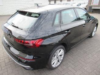krockskadad bil auto Audi A3 Sportback 2.0TDI Climatronic Navi Sonos-Sound StoelVerwarming Front Assist.... 2026/4