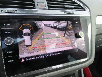 Volkswagen Tiguan 1.5TSI 150pk DSG Aut. Climatronic Leer Navi Camera Pano/Schuifdak Stoel/Stuur Verwarming  Elec.Achterklep picture 25