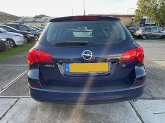 Opel Astra Sport Tourer 1.4 Edition picture 14
